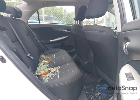 2012 Toyota Corolla S z USA, uszkodzony, nr VIN 2T1BU4EE3CC909689